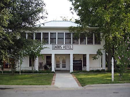 Dabbs Hotel Bed And Breakfast Llano Exteriör bild