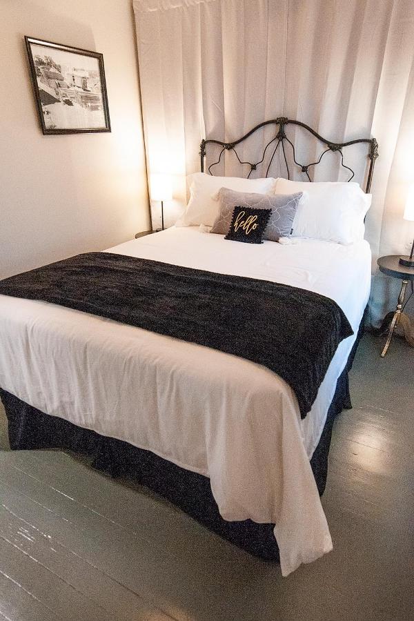 Dabbs Hotel Bed And Breakfast Llano Exteriör bild