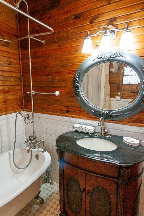 Dabbs Hotel Bed And Breakfast Llano Exteriör bild